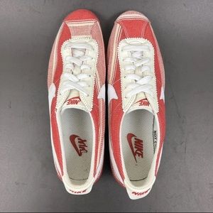 ONE OF A KIND!! These are sample Cortez size 7 and have never been worn!!